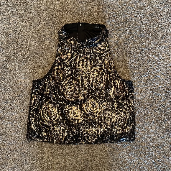 Tops - Black and bronze crop top